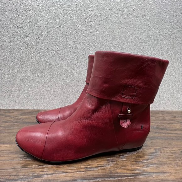 Costume National Deep Red Italian Leather Cuff Ankle Slip On Boots 37.5 US 7 - Picture 1 of 10